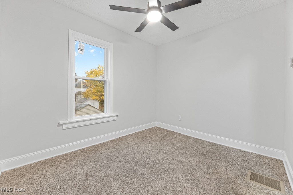38 W Washington Street