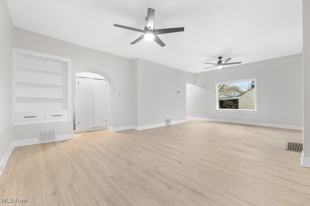 38 W Washington Street