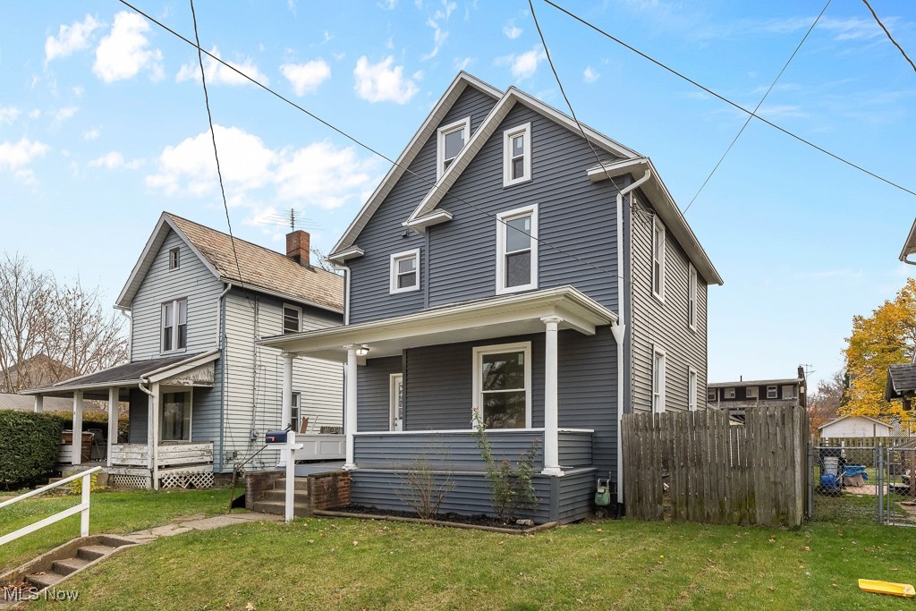 38 W Washington Street