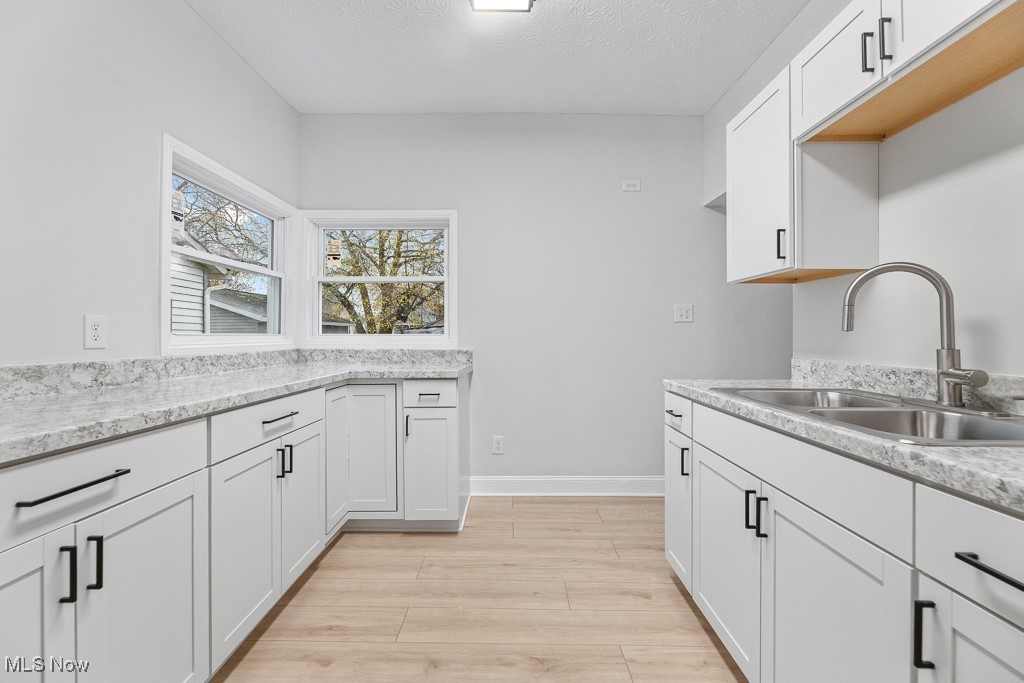 38 W Washington Street