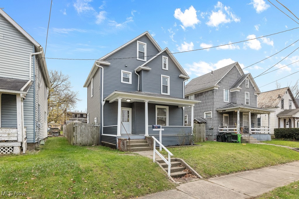 38 W Washington Street