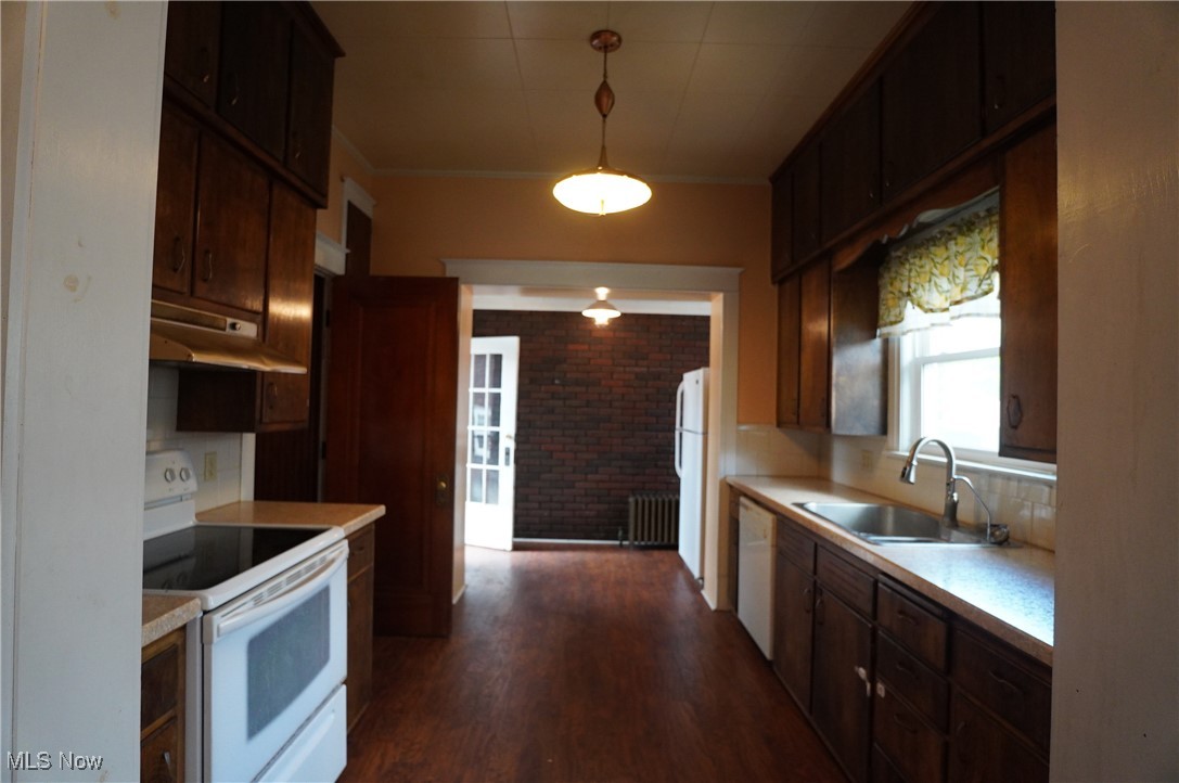 519 E Lincoln Way