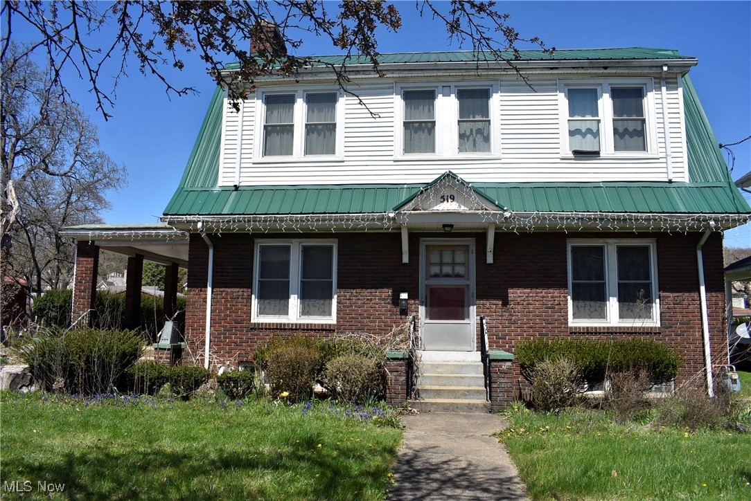 519 E Lincoln Way
