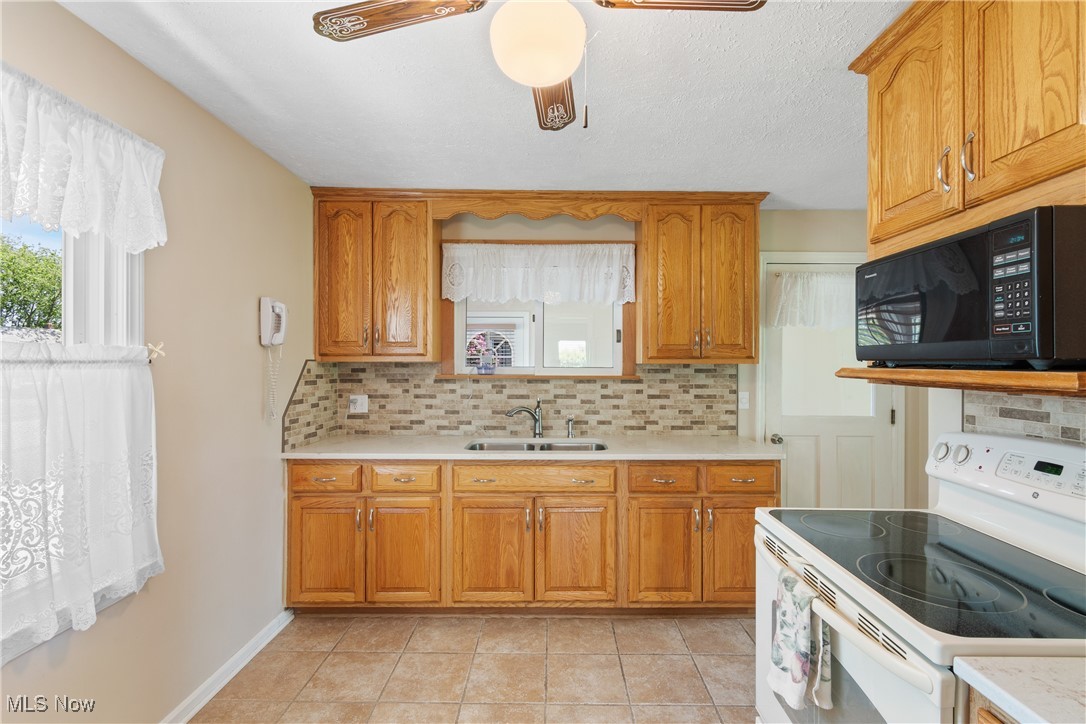 329 Grandview Avenue NW