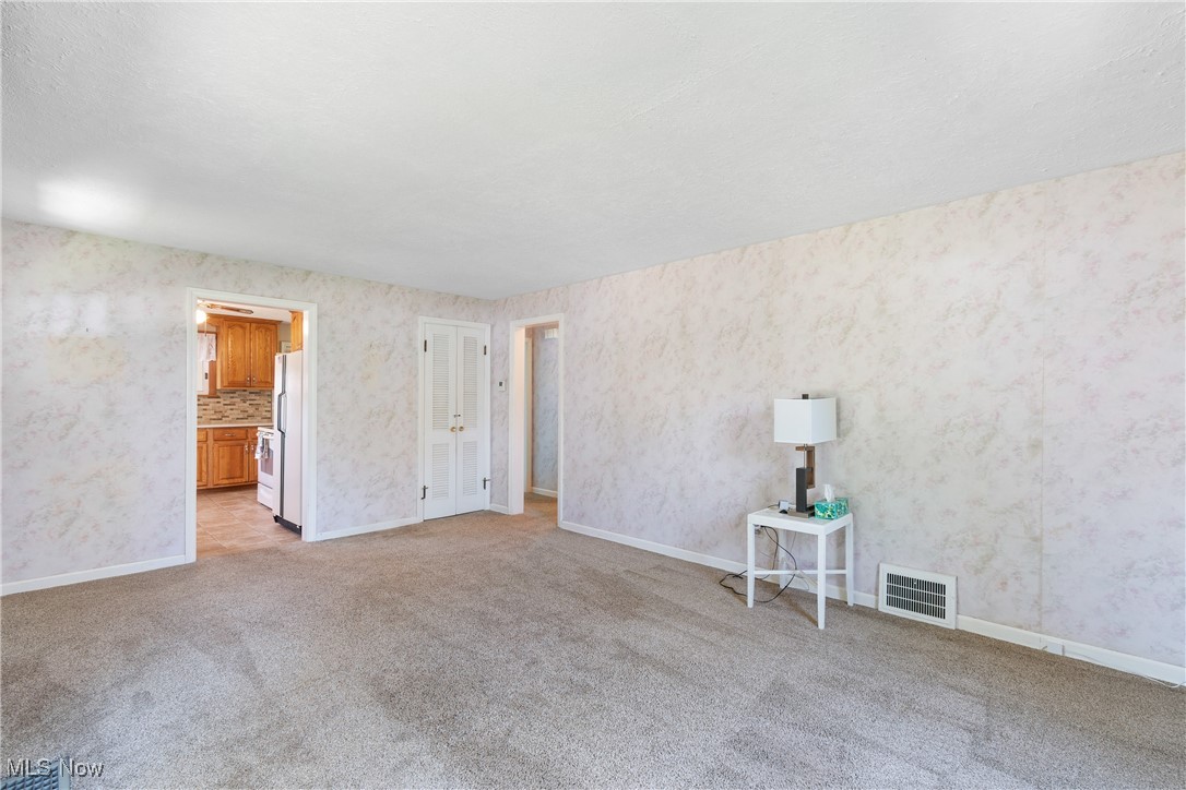 329 Grandview Avenue NW