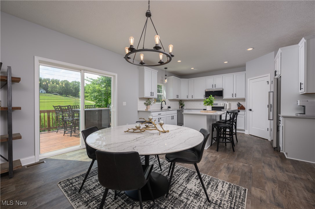 392 Amberley Drive