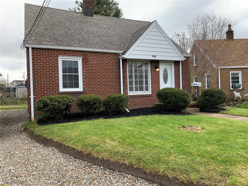 2420 Empire Road NE