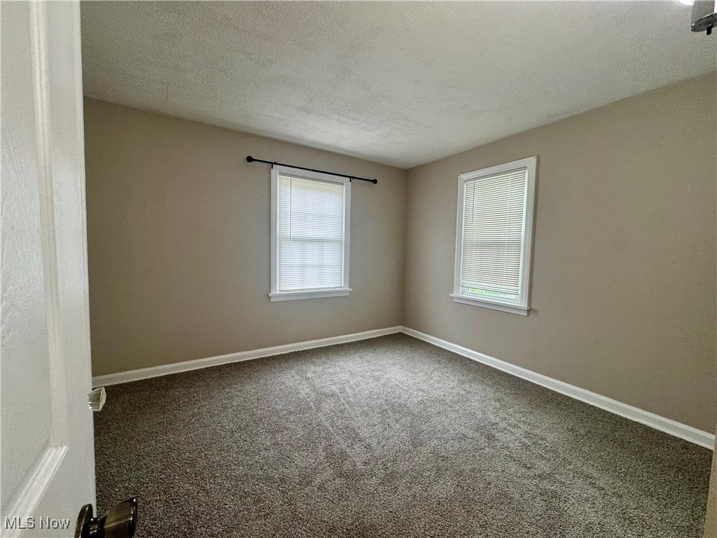 2420 Empire Road NE