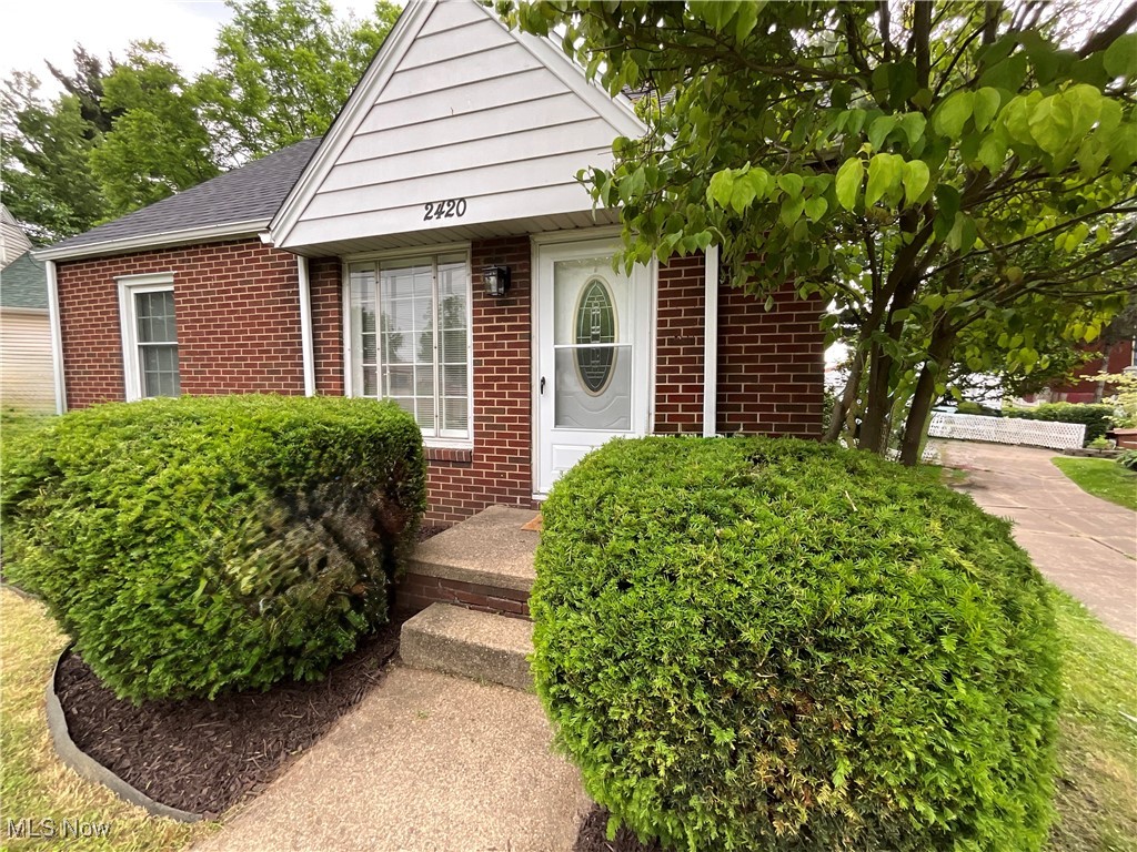 2420 Empire Road NE