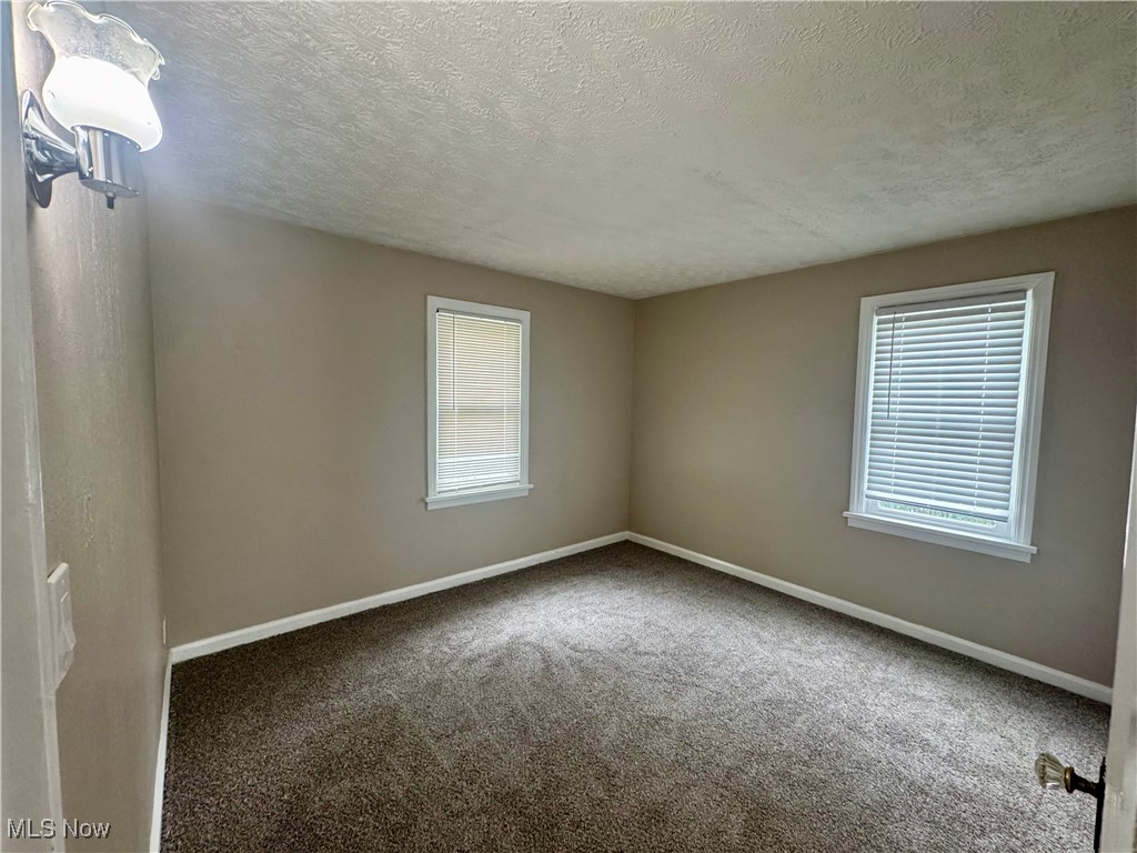2420 Empire Road NE