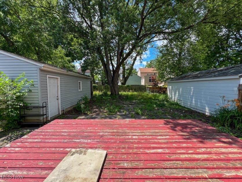 2736 Maplewood Street