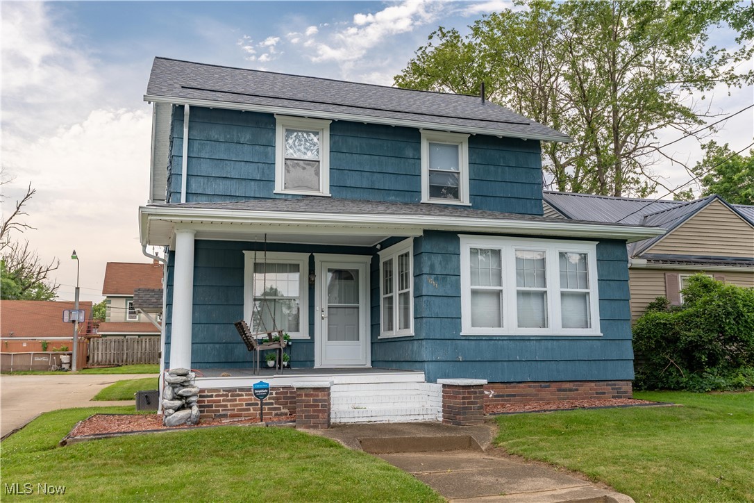 1611 27th Street NW