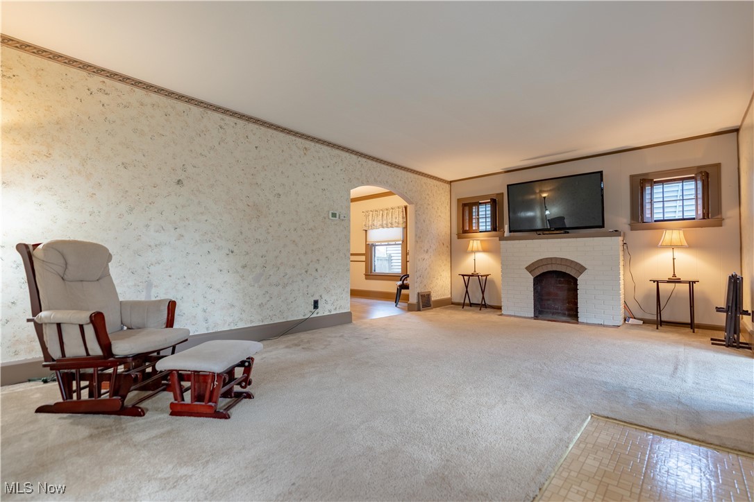 1611 27th Street NW