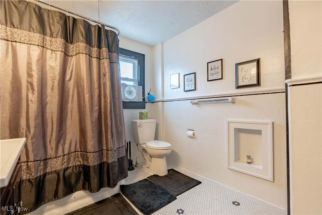 1611 27th Street NW