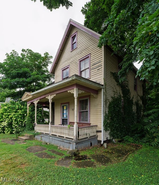 710 North Avenue NE