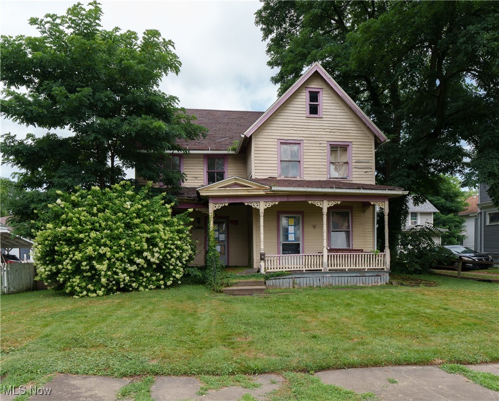 710 North Avenue NE