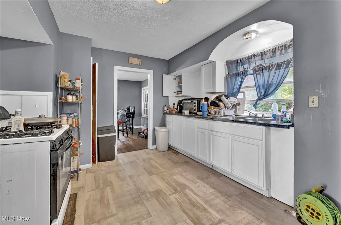 3894 E 147th Street