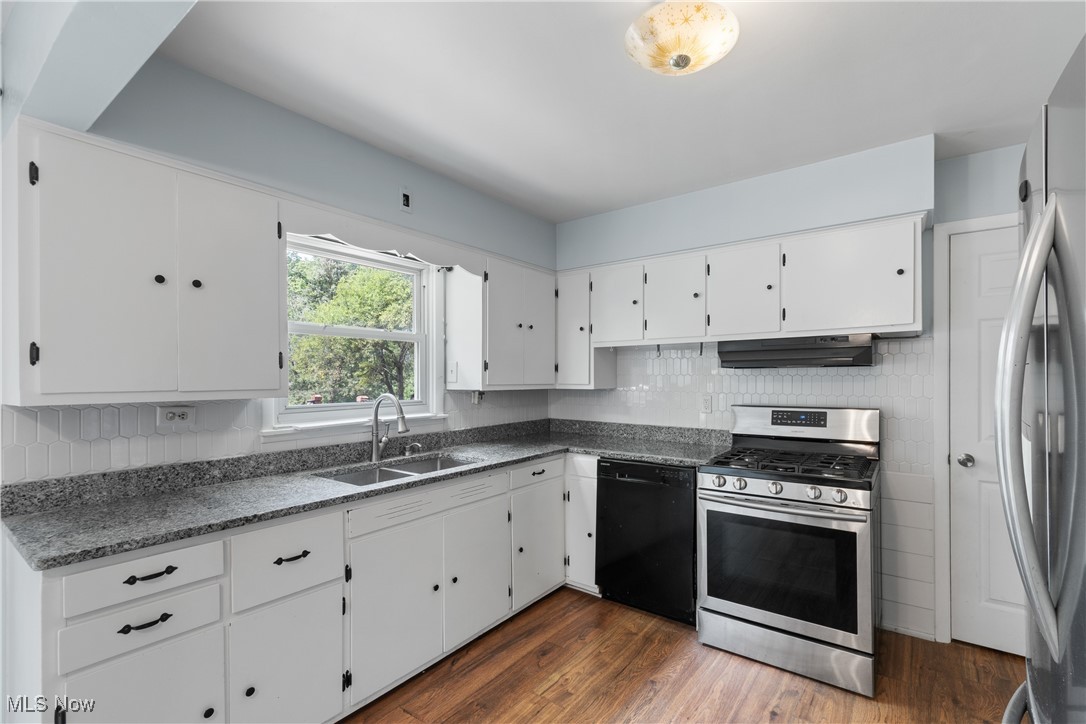 3931 Rosalind Drive