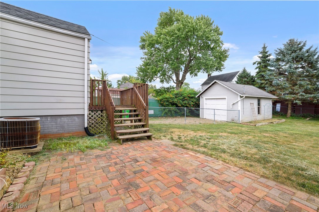 739 Vogel Avenue NE