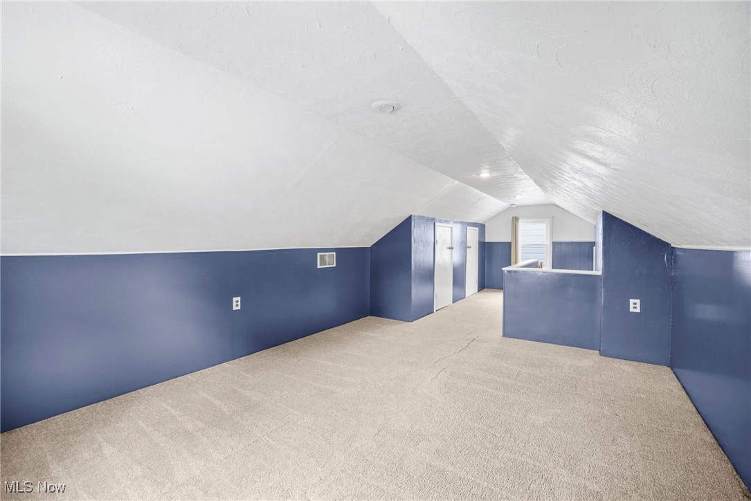 739 Vogel Avenue NE
