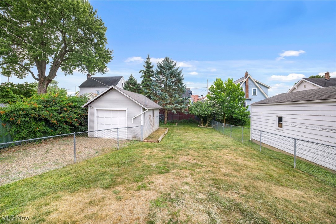 739 Vogel Avenue NE