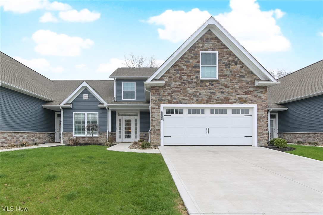 5966 Hawks Nest Circle NW