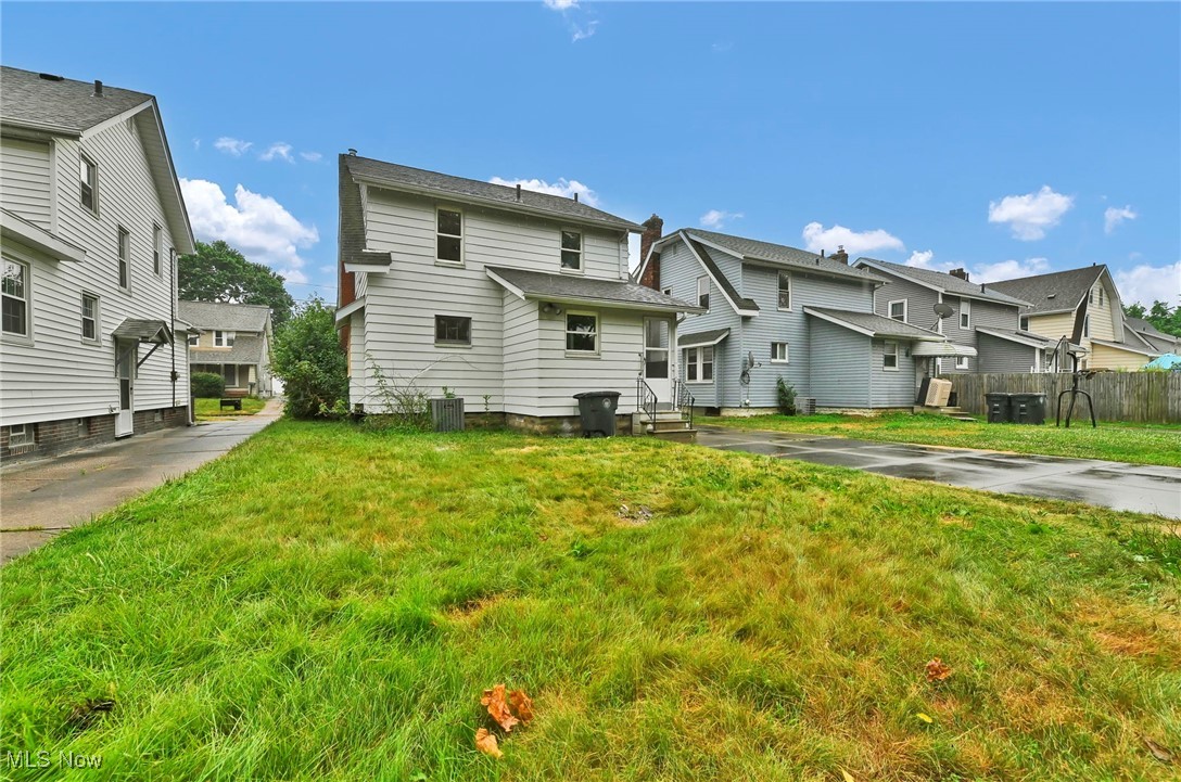1328 Dietz Avenue