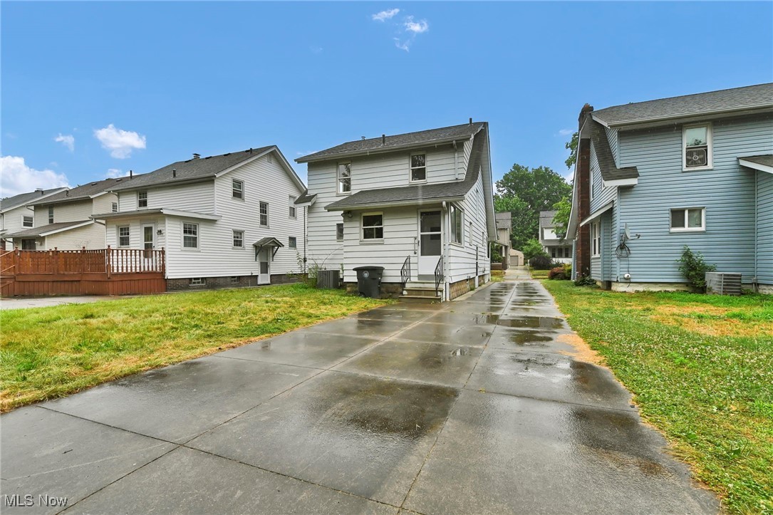 1328 Dietz Avenue