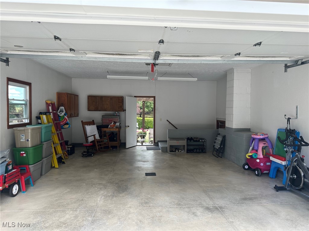 4404 Hattrick Road