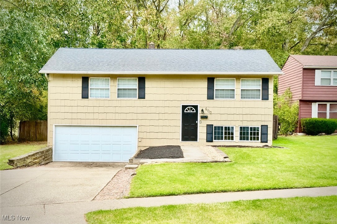 600 Silver Meadows Drive
