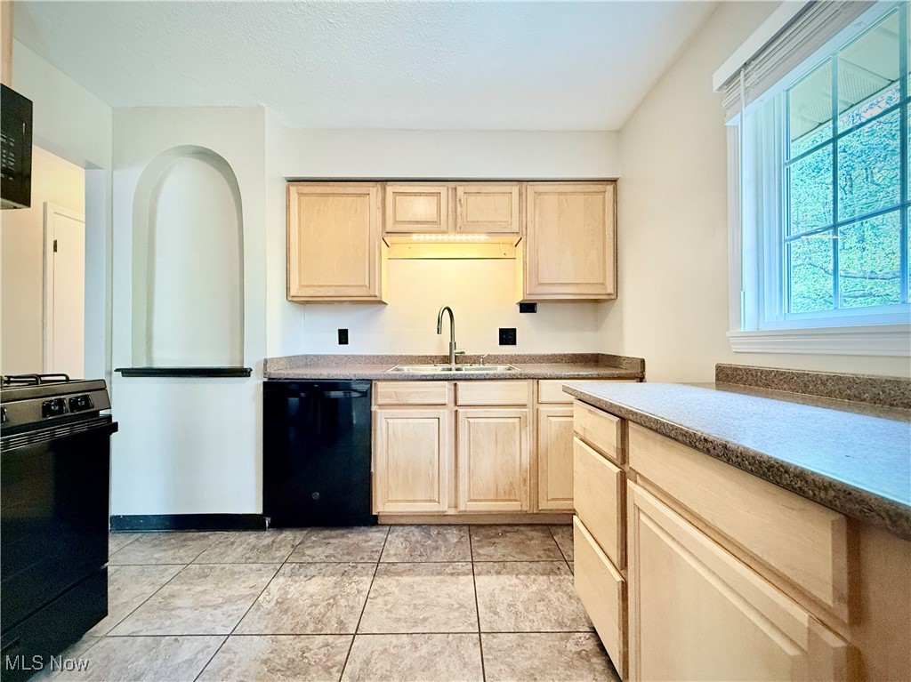 600 Silver Meadows Drive