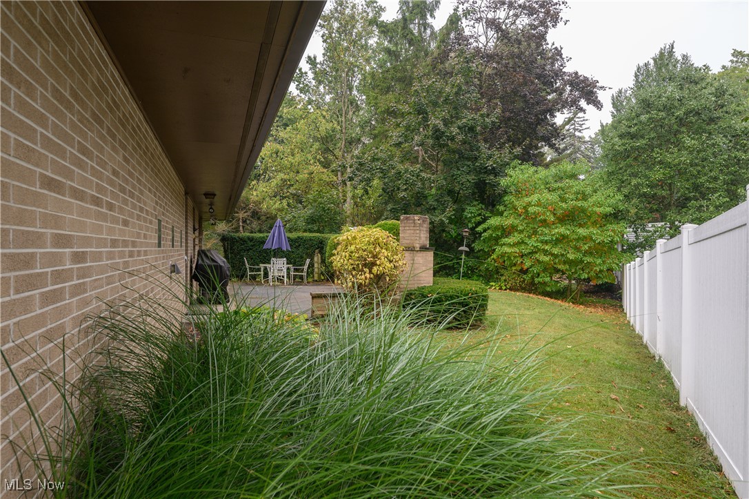 2206 Graustark Path