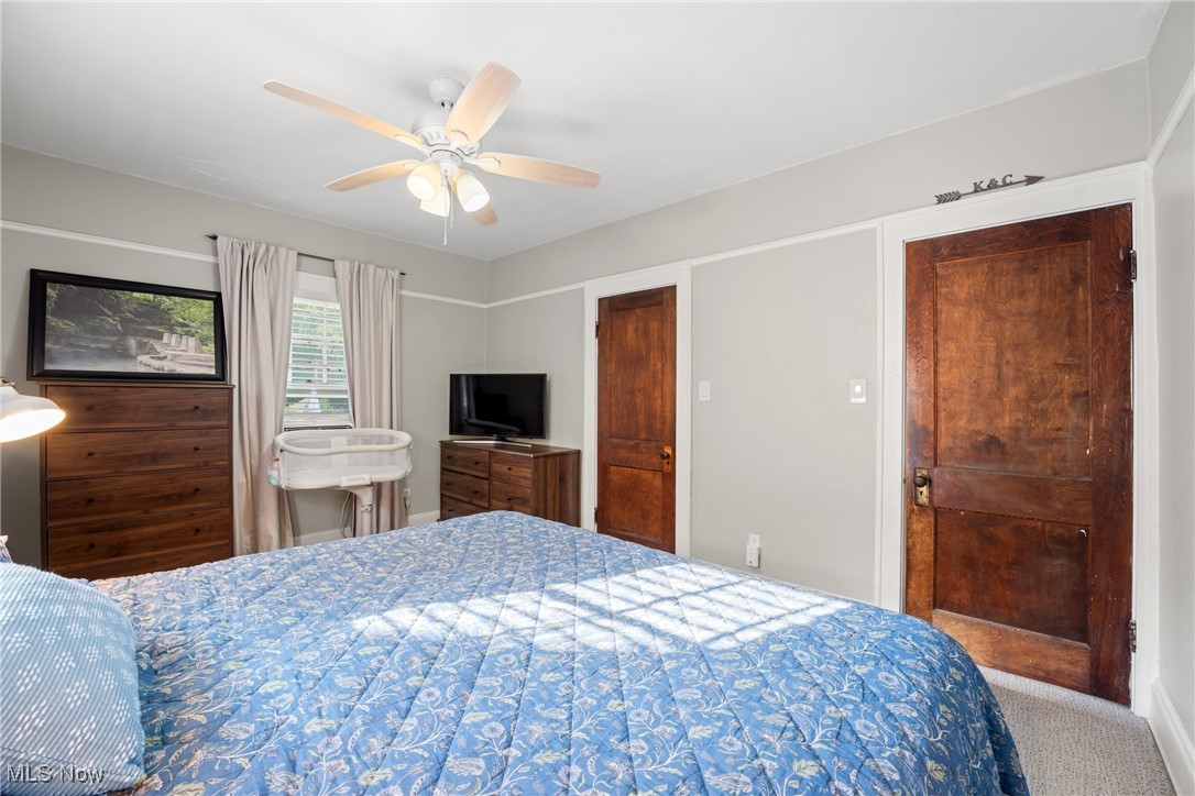 3277 E Scarborough