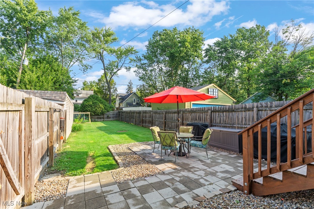 3277 E Scarborough