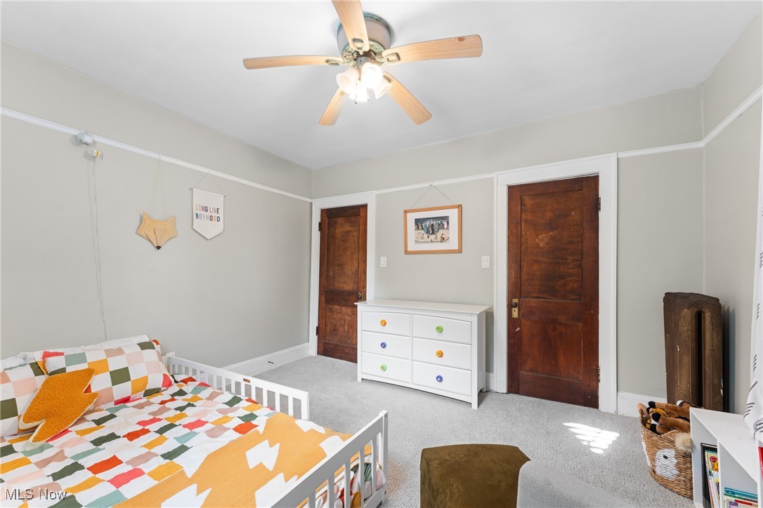 3277 E Scarborough