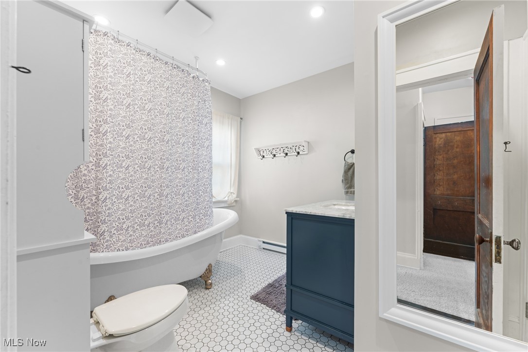 3277 E Scarborough