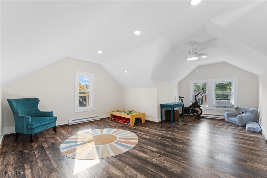 3277 E Scarborough