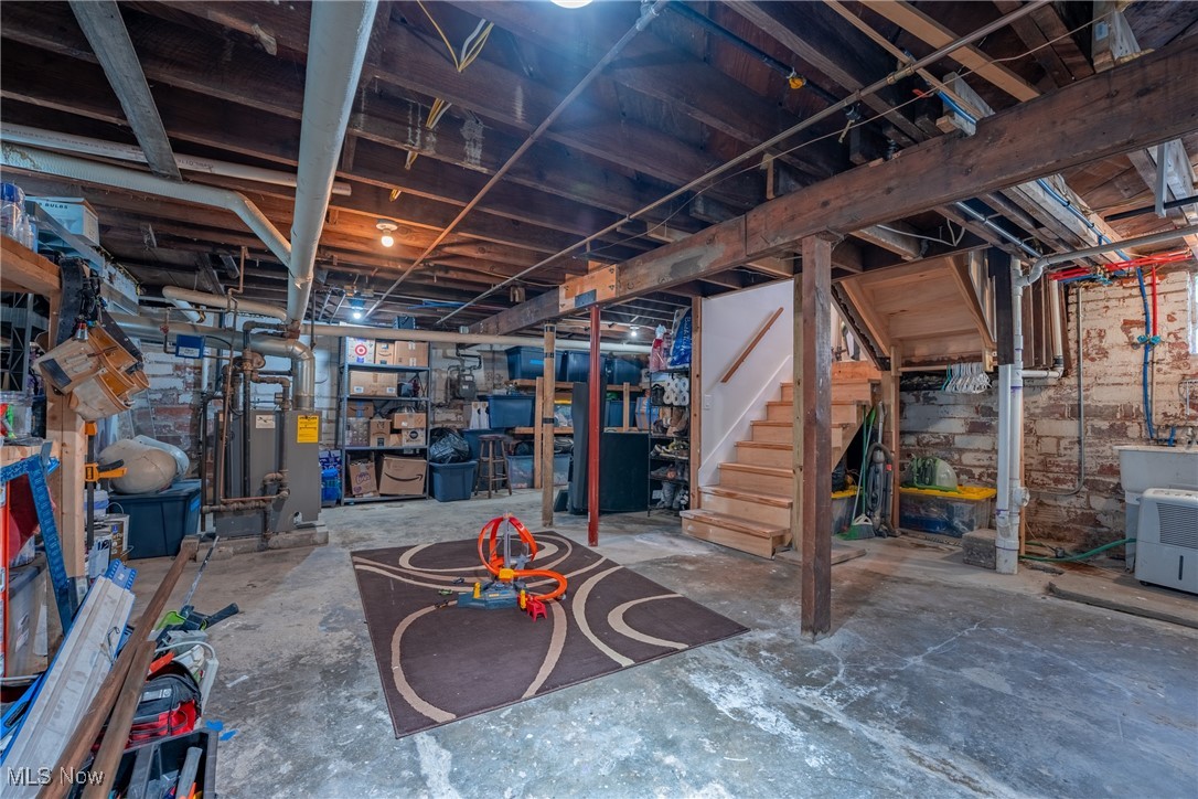 3277 E Scarborough