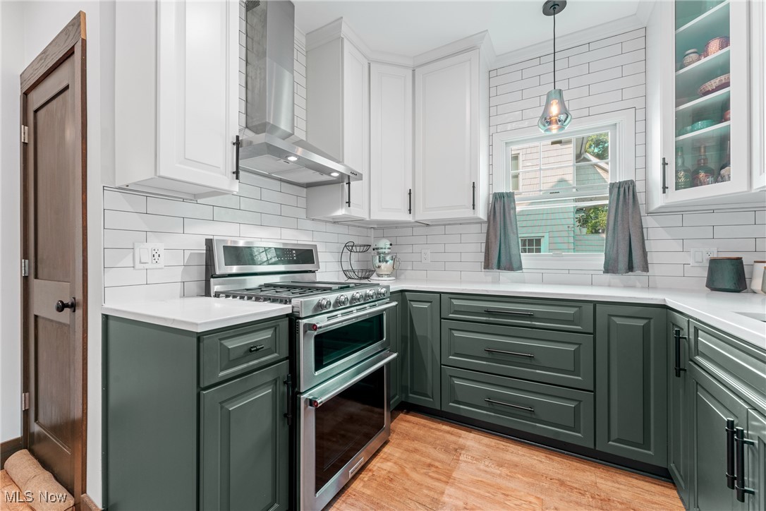 3277 E Scarborough