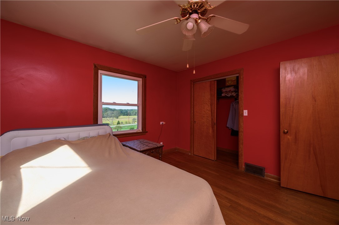 7678 Waynesburg Drive SE