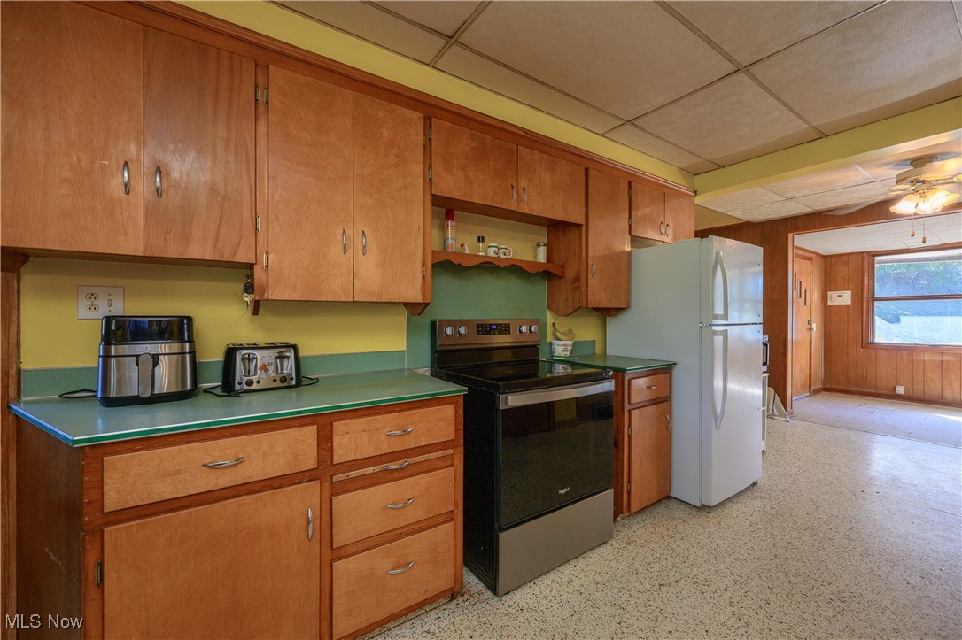 7678 Waynesburg Drive SE