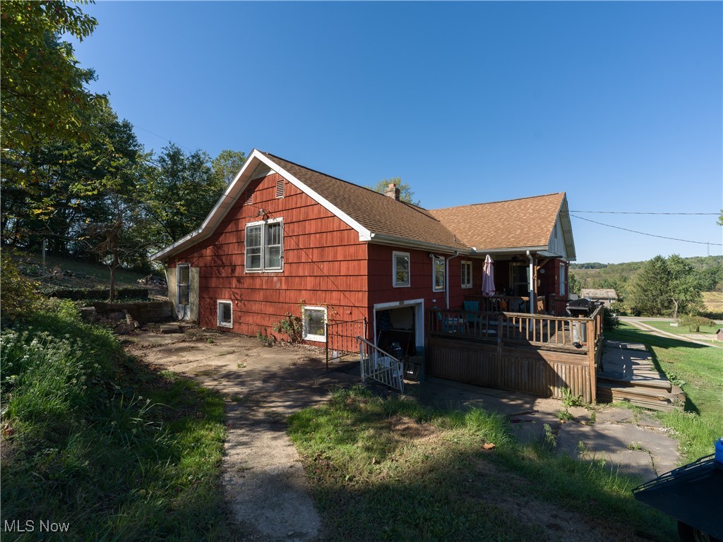 7678 Waynesburg Drive SE