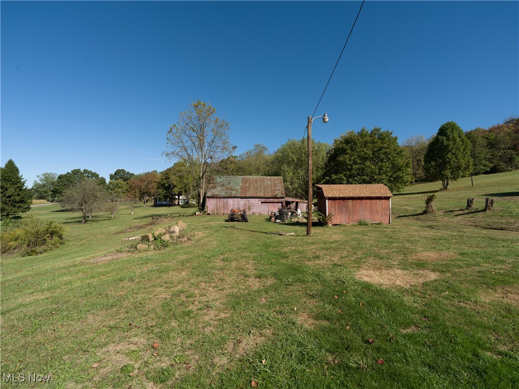 7678 Waynesburg Drive SE