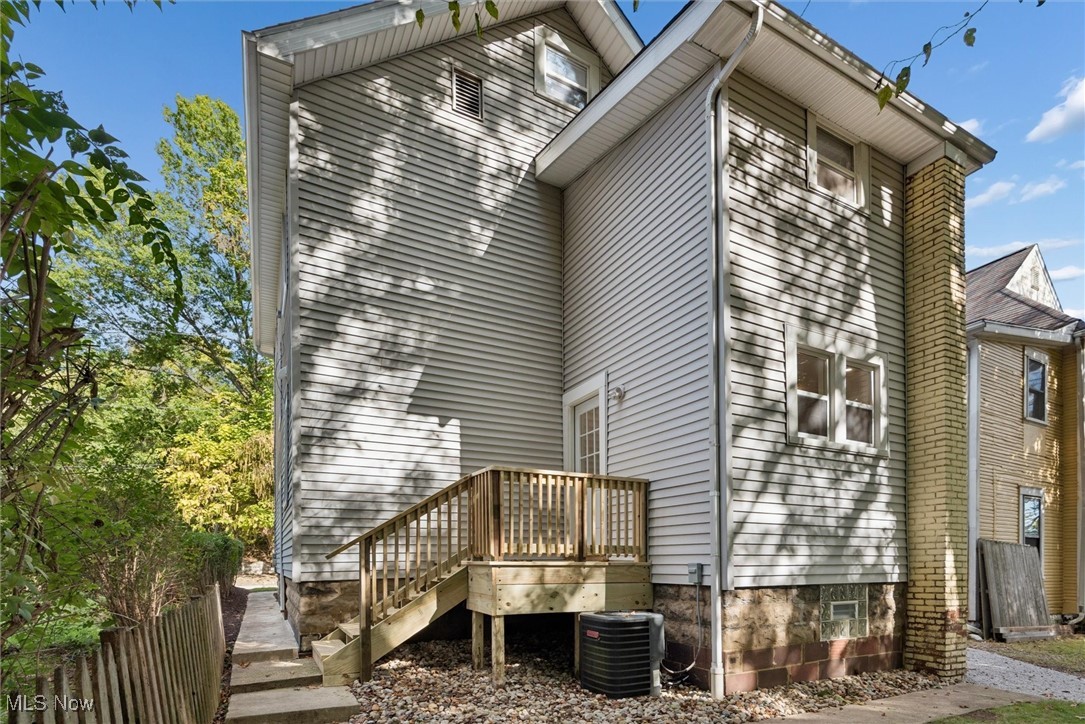 366 Doyle Street