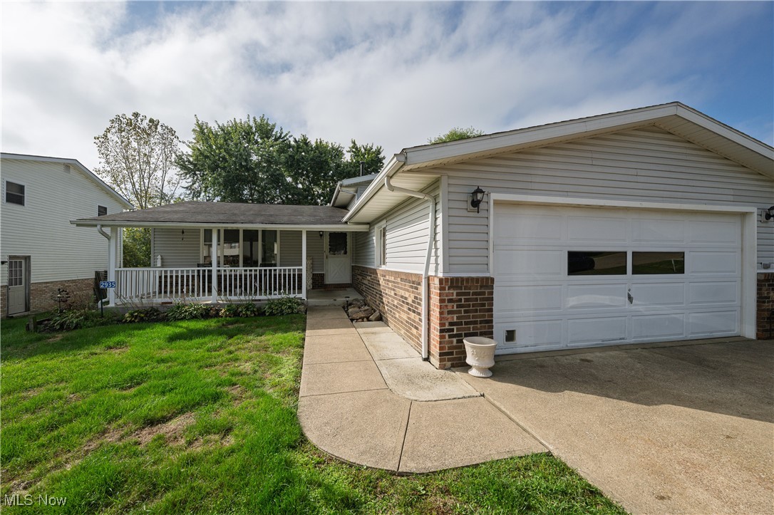 2935 Farmington Circle SW