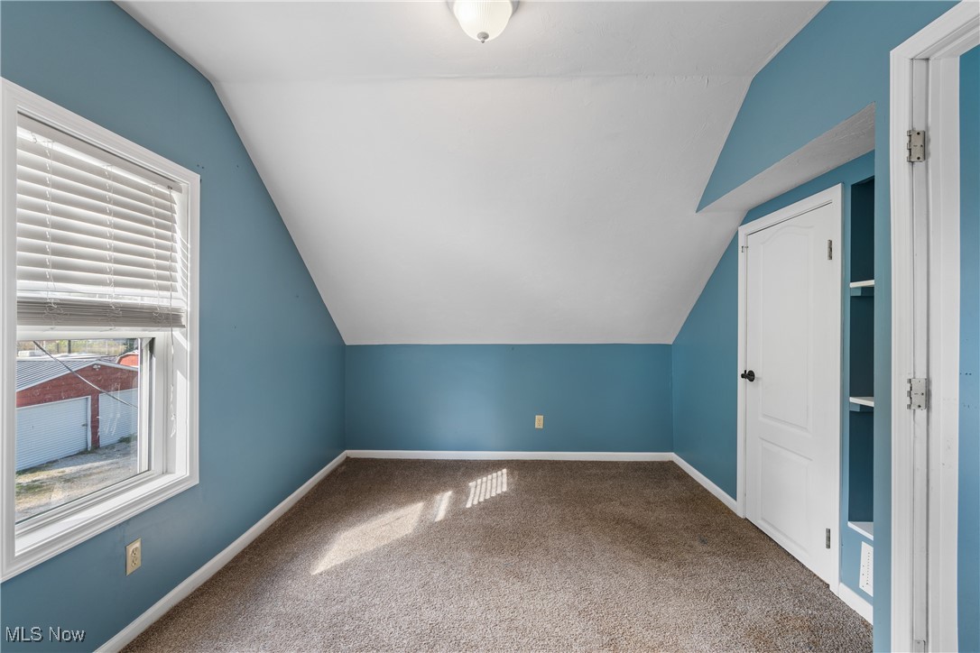 890 Green Side Avenue SW