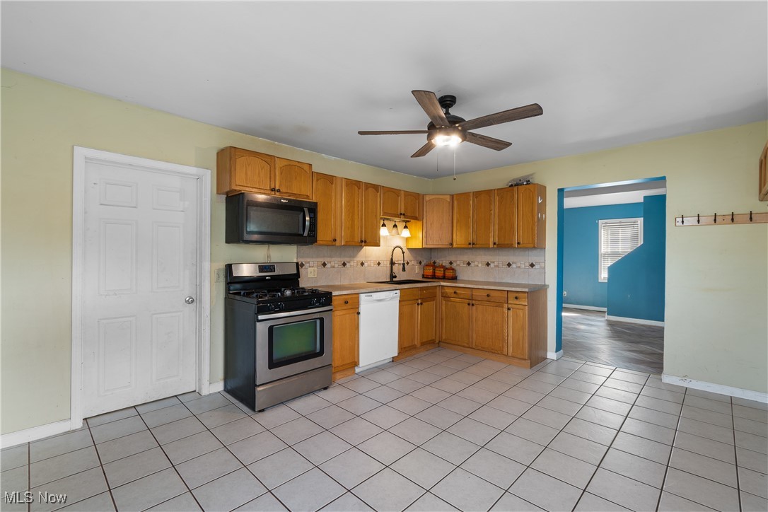 890 Green Side Avenue SW