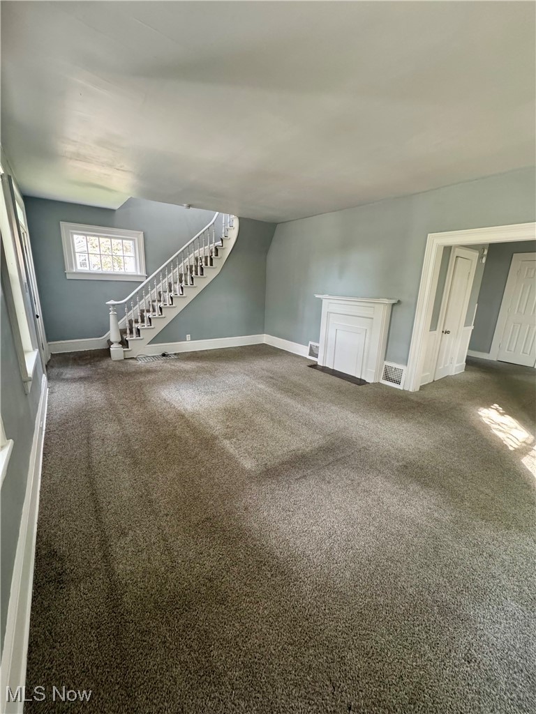 322 3rd Street NE