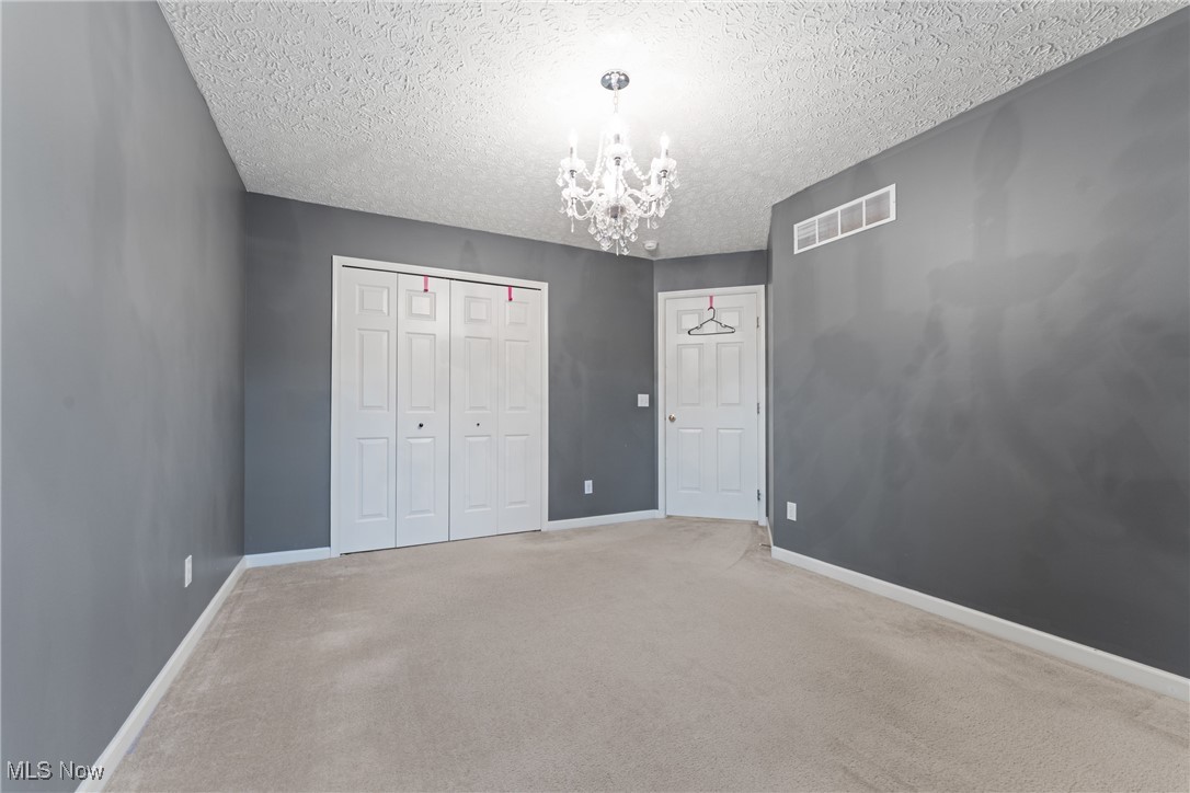 43 Fox Ridge Way