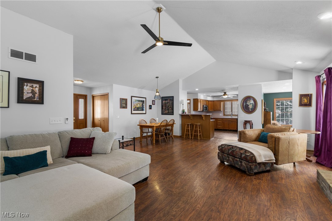 8779 Glenarden Circle NW